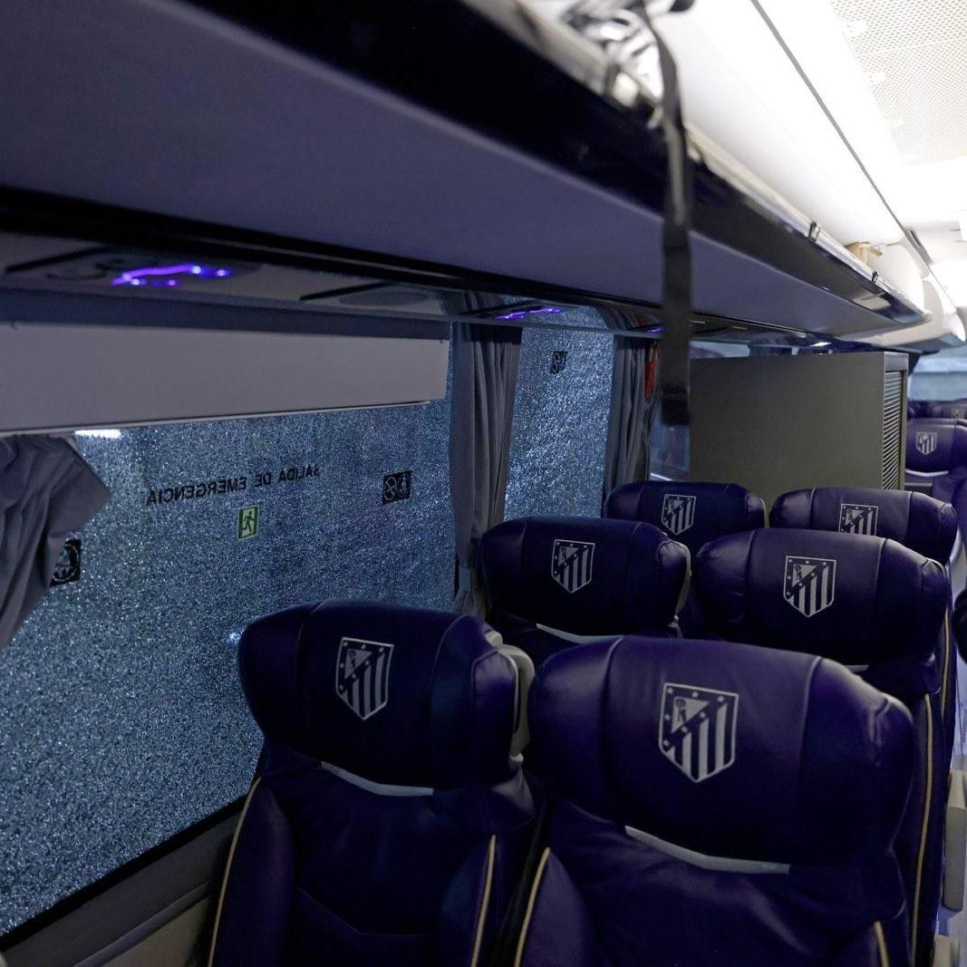 百家乐-马竞晒大巴被砸照片并圈NASA：今晚我们也见到了月亮的背面