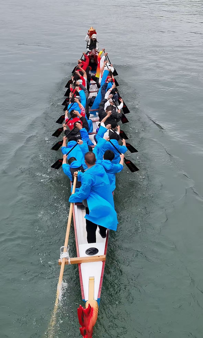 百家乐-衡阳一女村干部加入“龙超”队担任鼓手：想当好定海神针，用行动证明女子能顶半边天|龙舟|衡阳市|湖南省|洣河村|霞流镇_新浪体育_新浪新闻